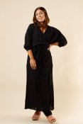 Köp den ultimata svarta klänningen på Hangmatta.com - Viskan Kimono Dress Plain Black.